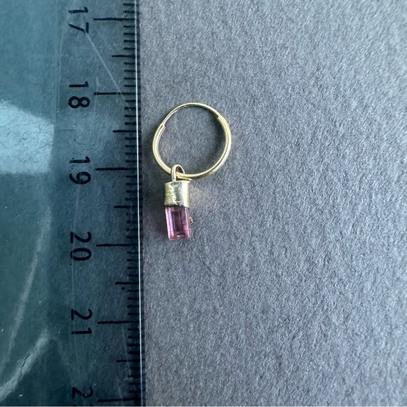 ♥️SOLD 14k solid gold rustic pink tourmaline raw terminated cap hoop earring c - Picture 3 of 9